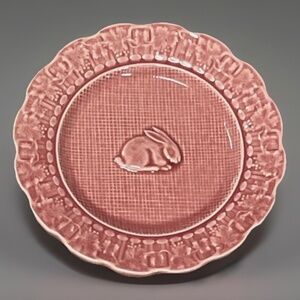 Bordallo Pinheiro Bunny Rabbit Salad Dessert Luncheon Plate Pink Collection 8”